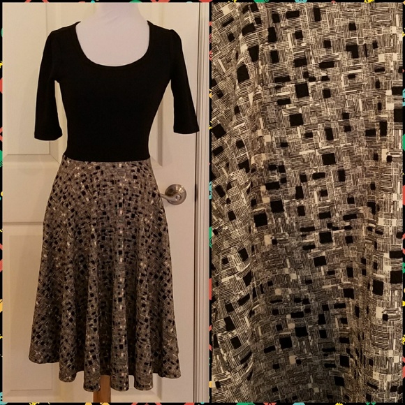 LuLaRoe Dresses & Skirts - LuLaRoe Black and White Dress ##